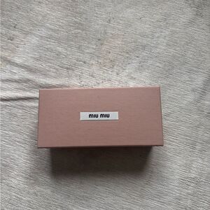 miu miu sunglasses box